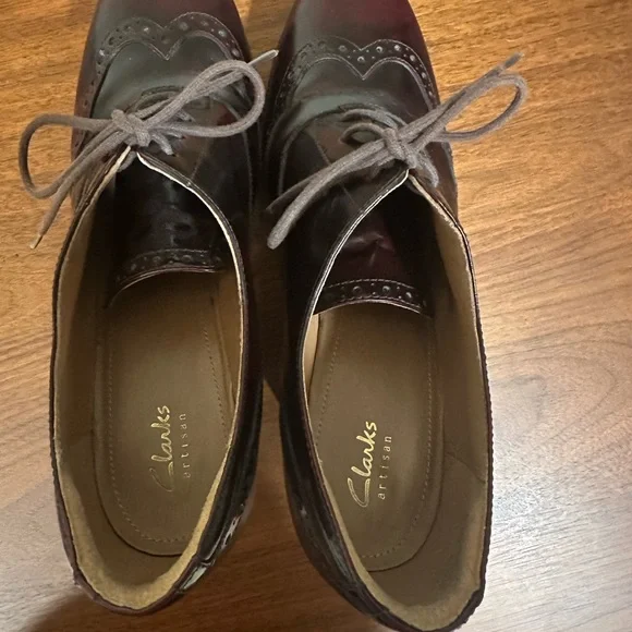 Clark’s Women’s Burgundy Genuine Leather Oxford Block Heels size 10 - Picture 7 of 8